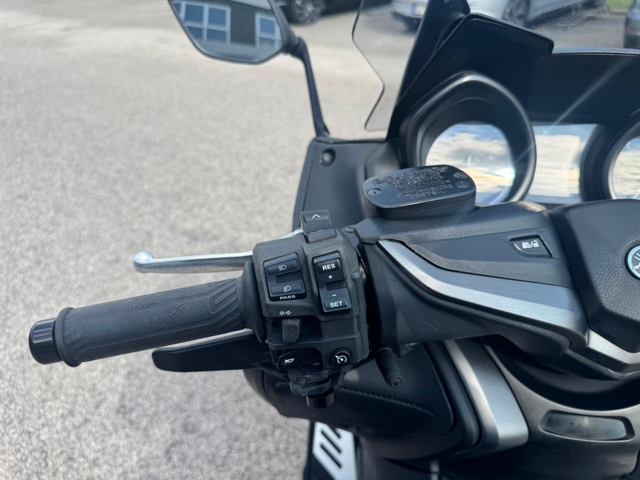 YAMAHA T-MAX 560 TECH ABS 35KW