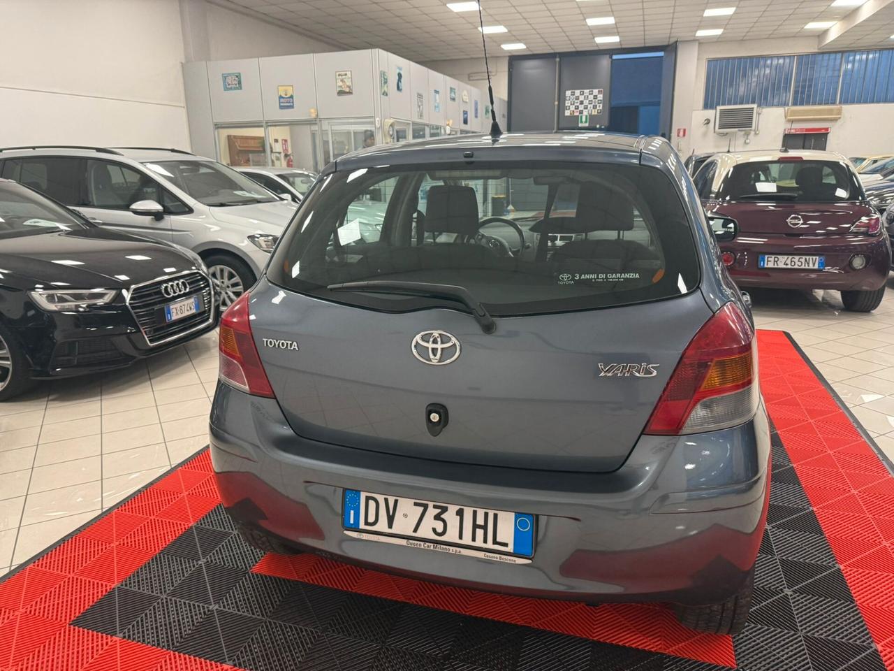 Toyota Yaris 1.0 5 porte