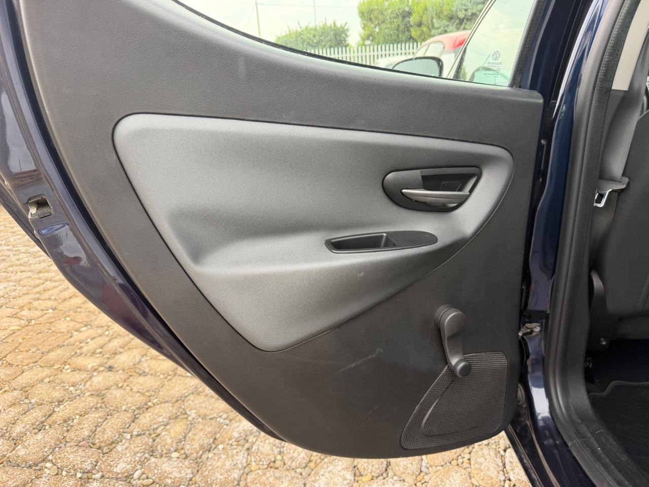 Lancia Ypsilon 1.2 69 CV 5 porte GPL Ecochic Gold