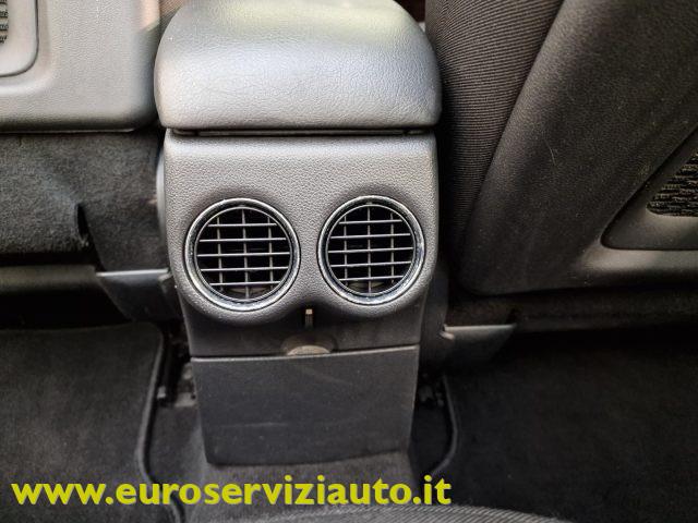 PEUGEOT 308 1.6 THP 150CV CC Féline