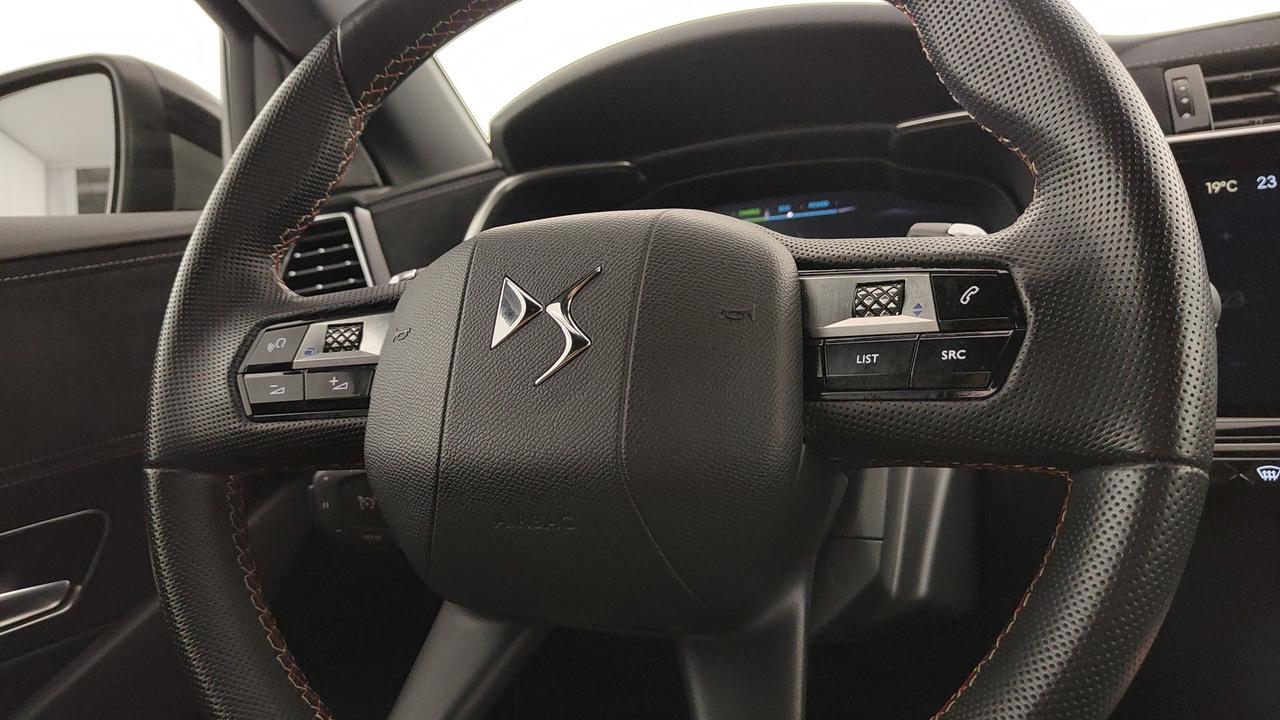 DS DS7 1.6 e-tense phev Performance Line+ 225cv auto