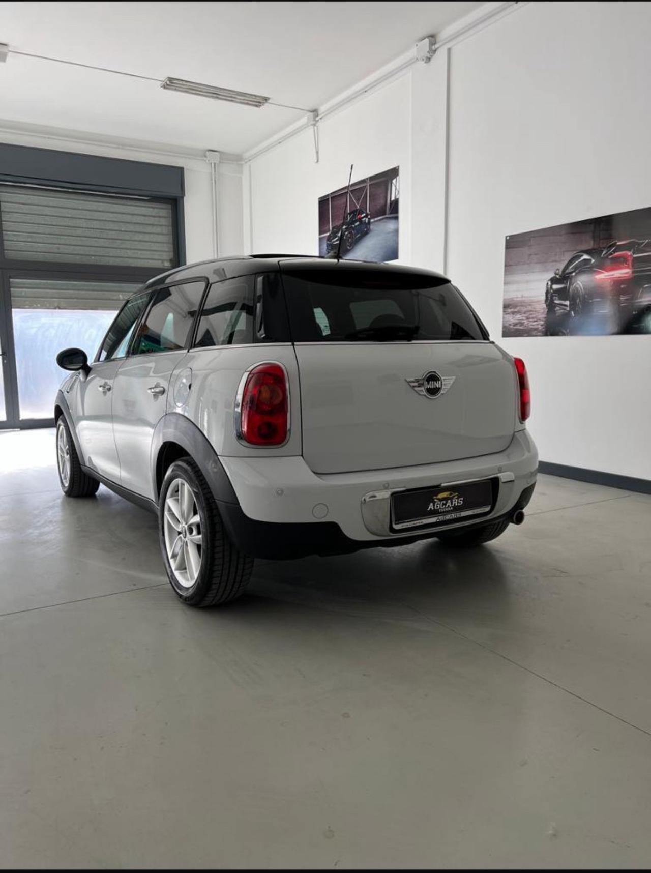 Mini Cooper Countryman 2.0 D Automatica