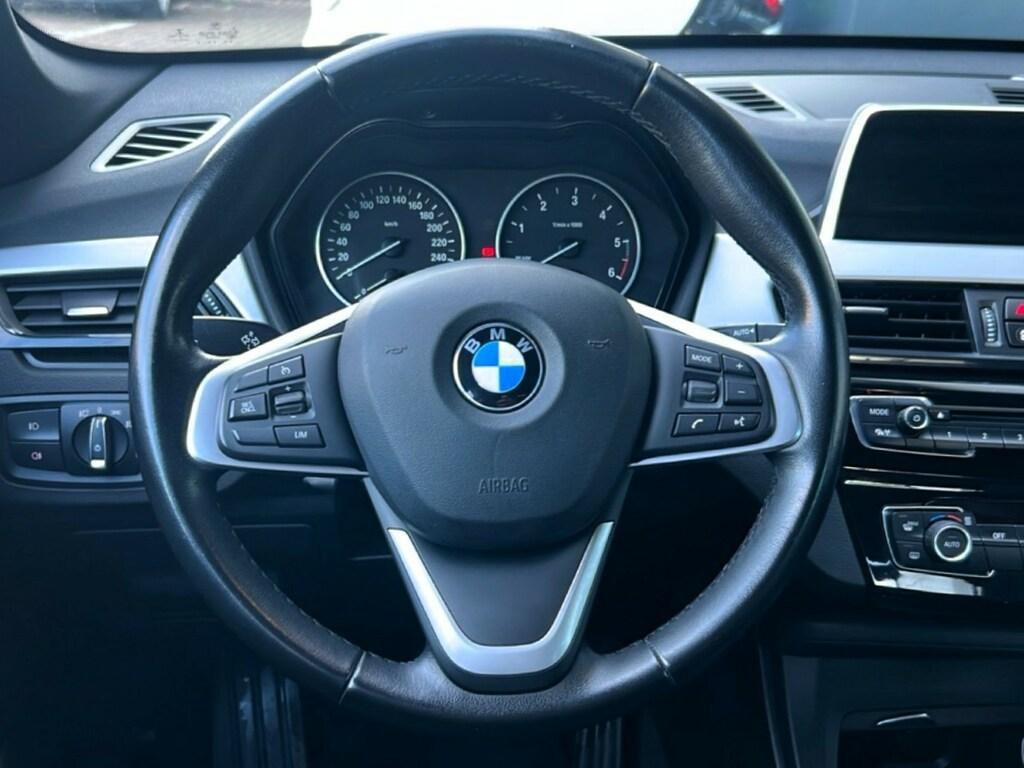 BMW X1 18 d Business xDrive Steptronic