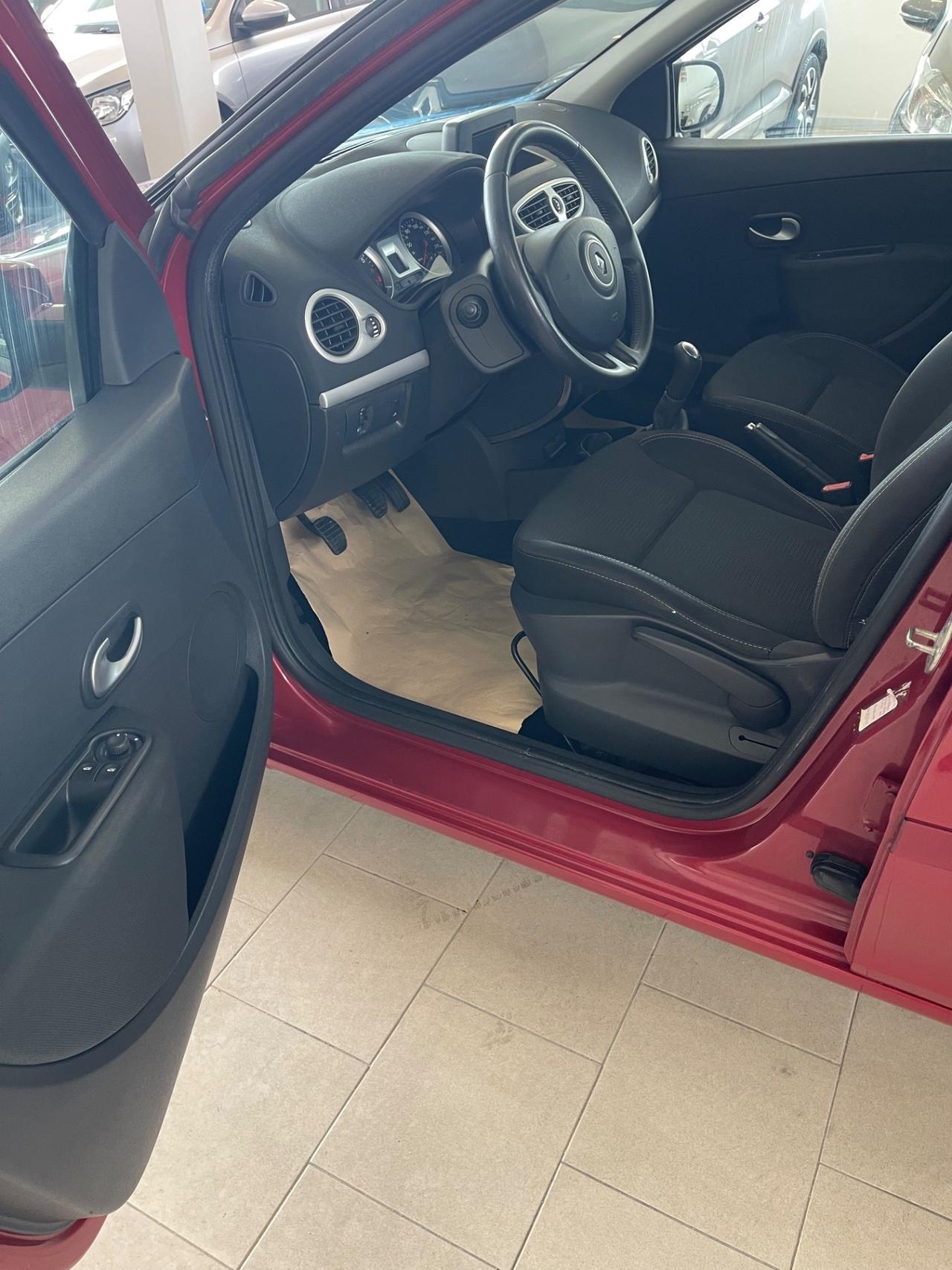 Renault Clio 1.2 16V TCE 105CV 5 porte Live!