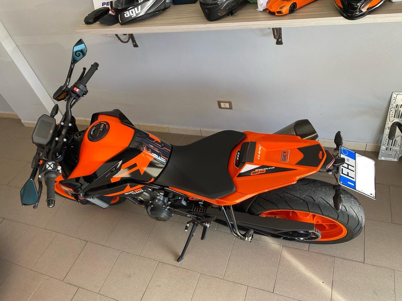 Ktm Duke 890 GP TECH PACK