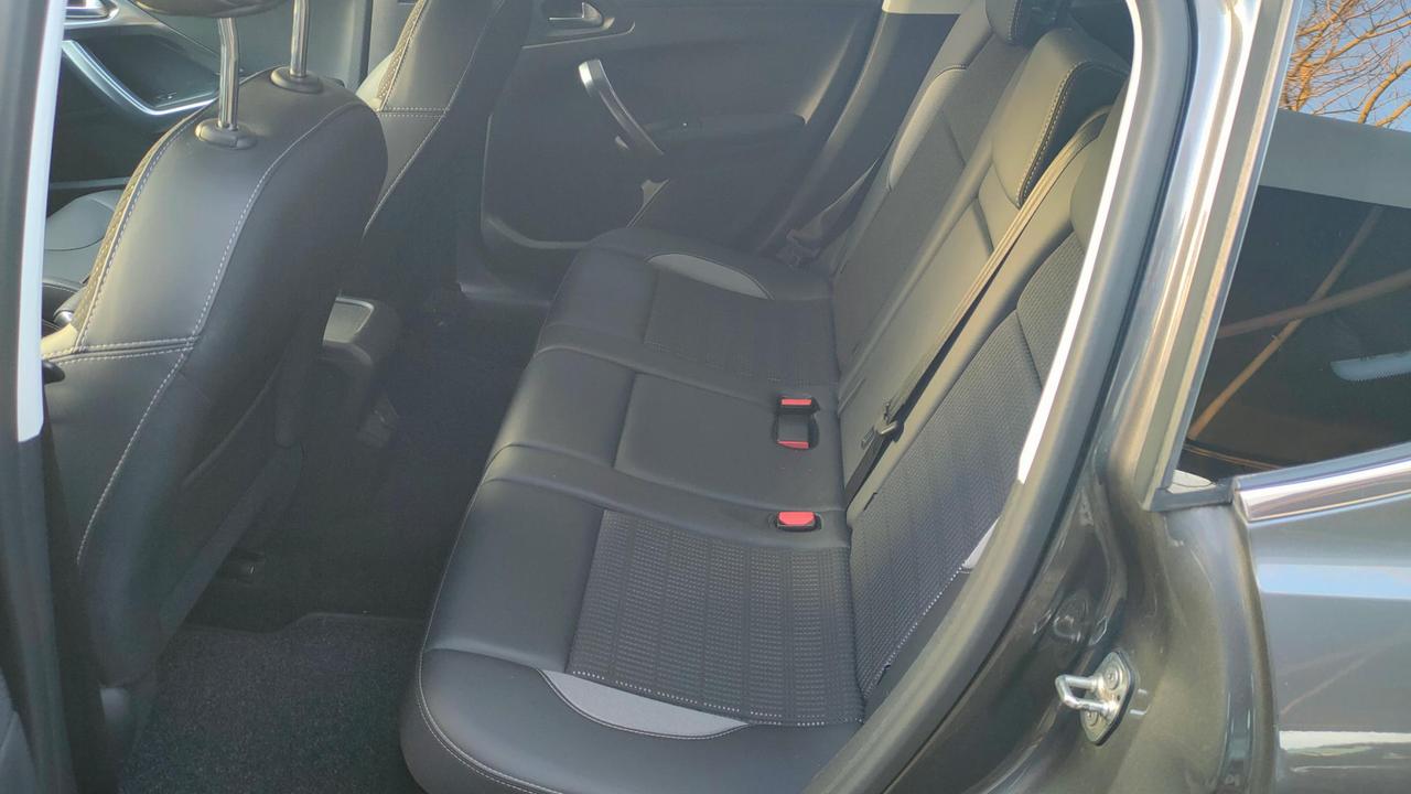 Peugeot 2008 2008 1.2 Turbo Allure 130cv my19