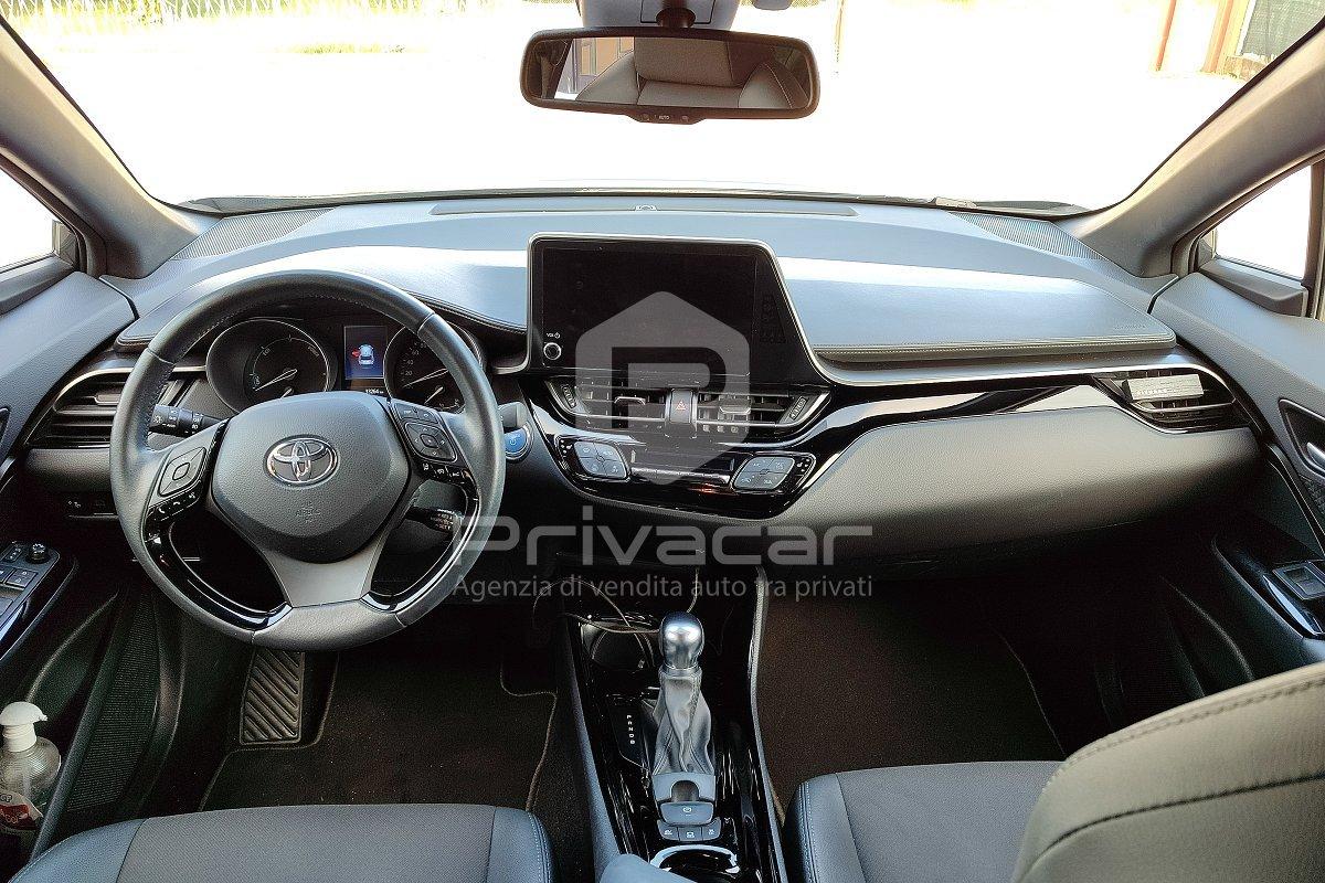 TOYOTA C-HR 1.8 Hybrid E-CVT Trend