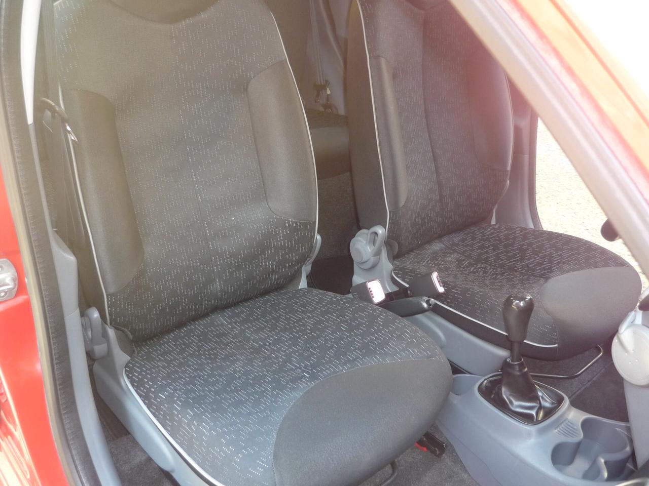 Peugeot 107 1.0 68CV 5p. Plaisir