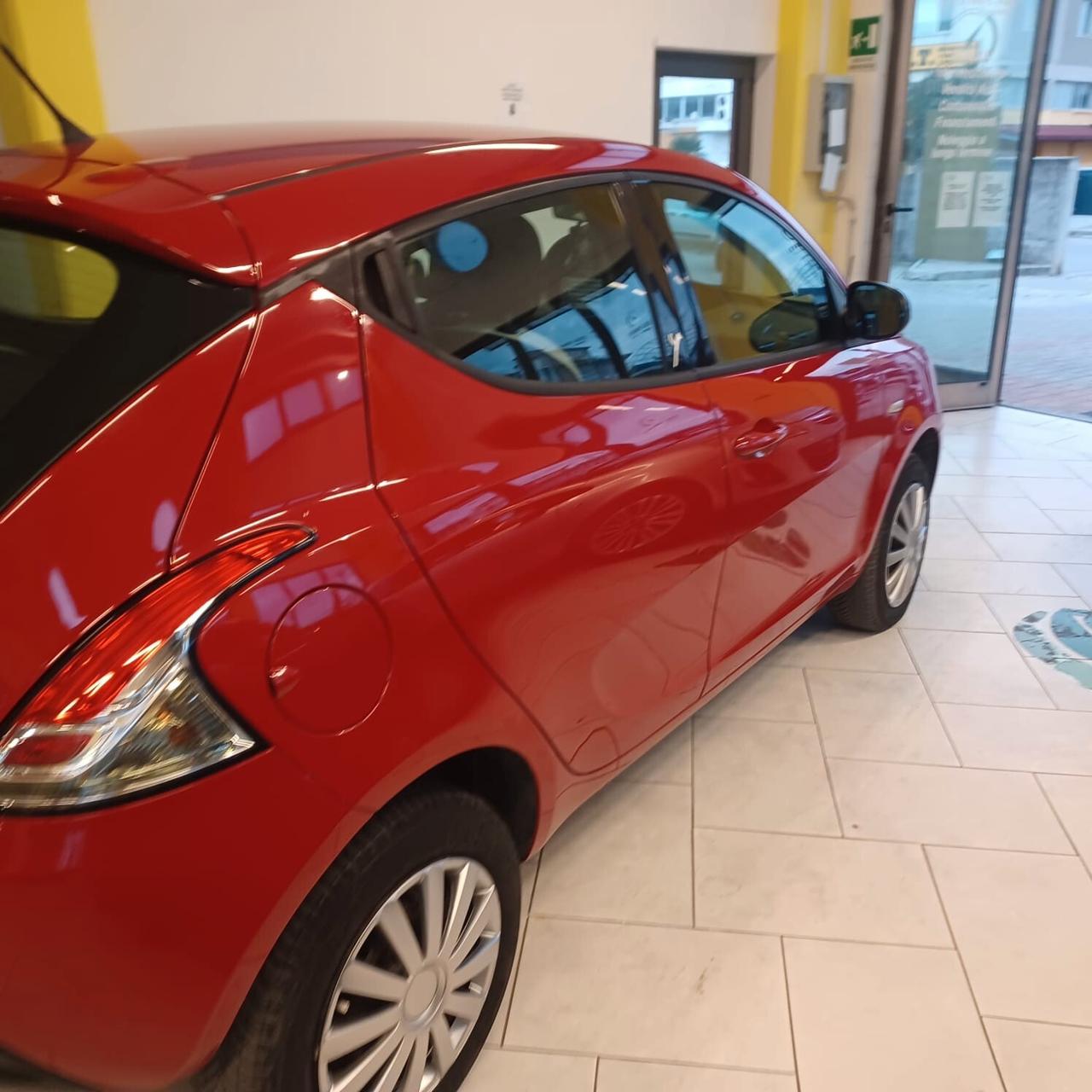 PERFETTA NEOPATENTATI LANCIA YPSILON