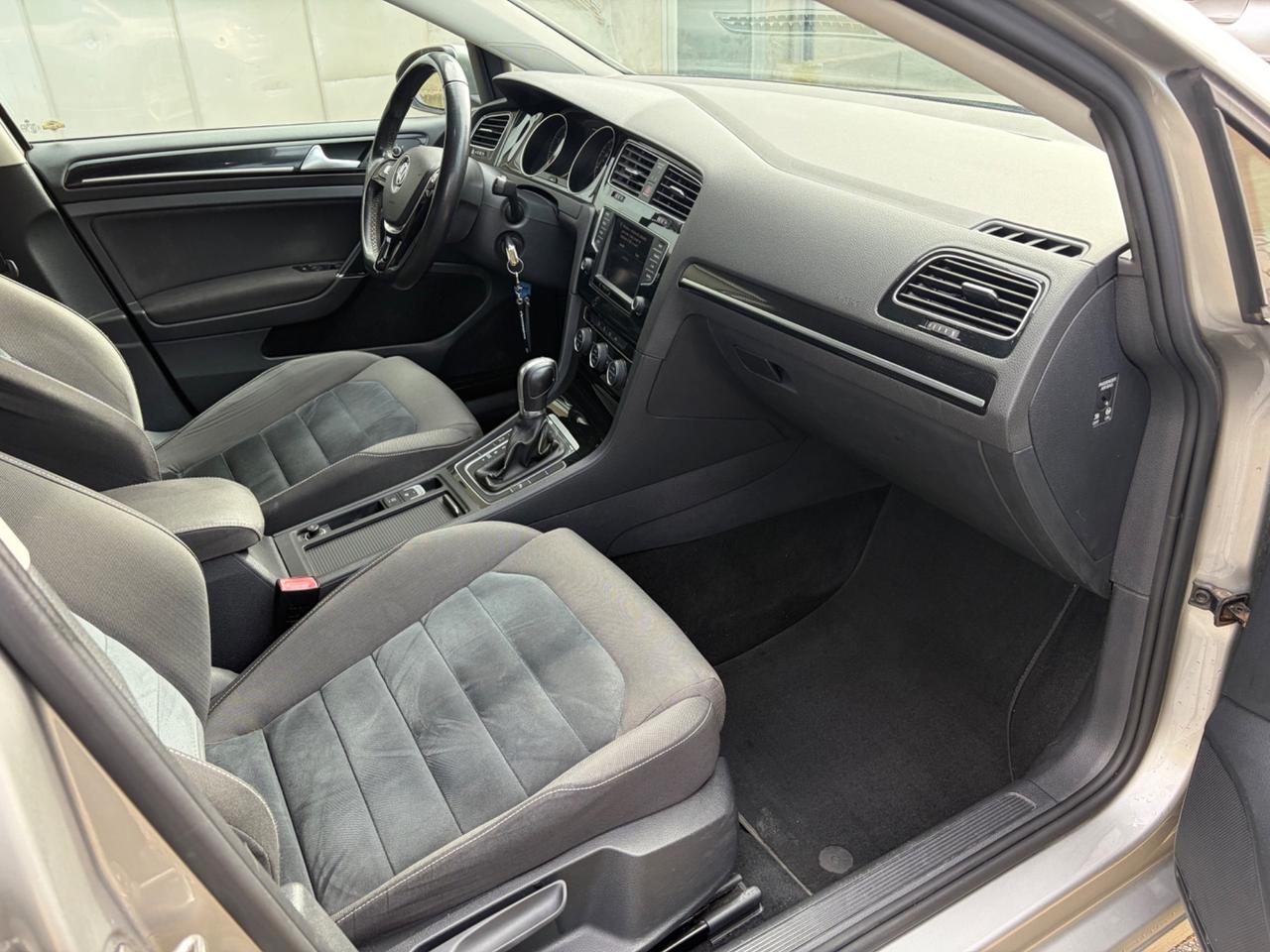 Volkswagen Golf 1.4 TGI DSG