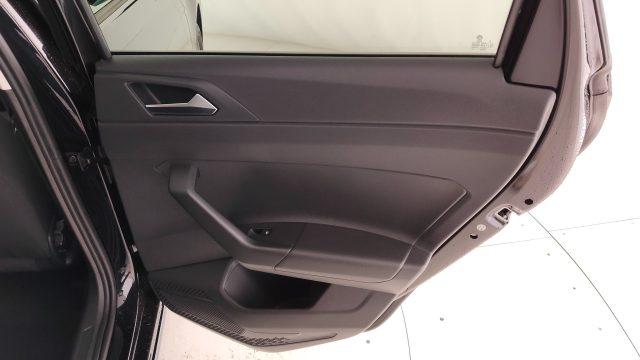 VOLKSWAGEN Polo 1.0 Young