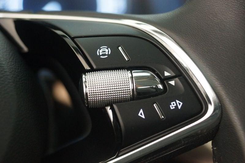 Škoda Kamiq 1.0 TSI 95cv BLACK DOTS