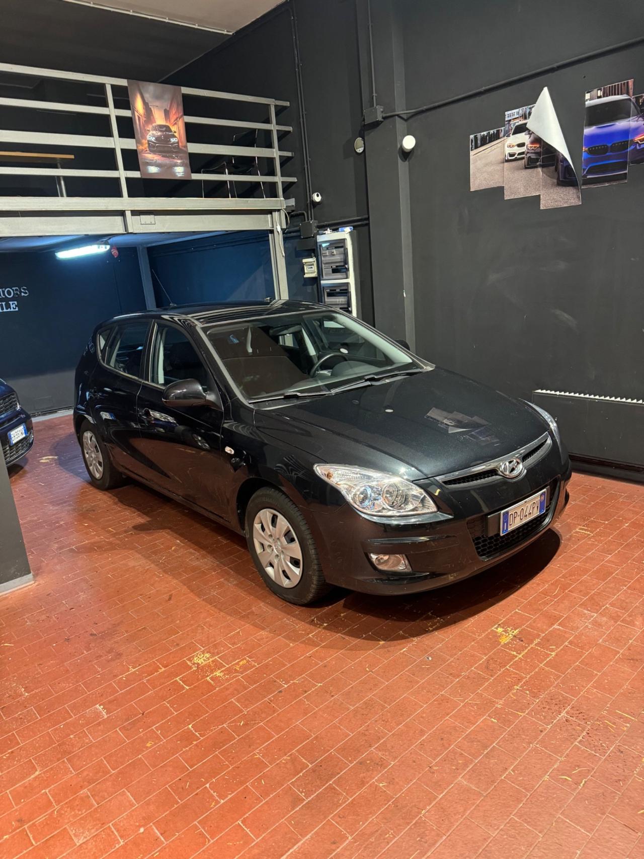 Hyundai i30 1.4 16V 109CV 5p.