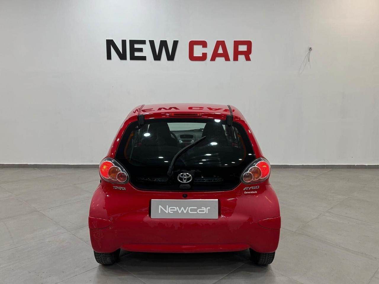 Toyota Aygo 1.0 12V VVT-i 5 porte Sol
