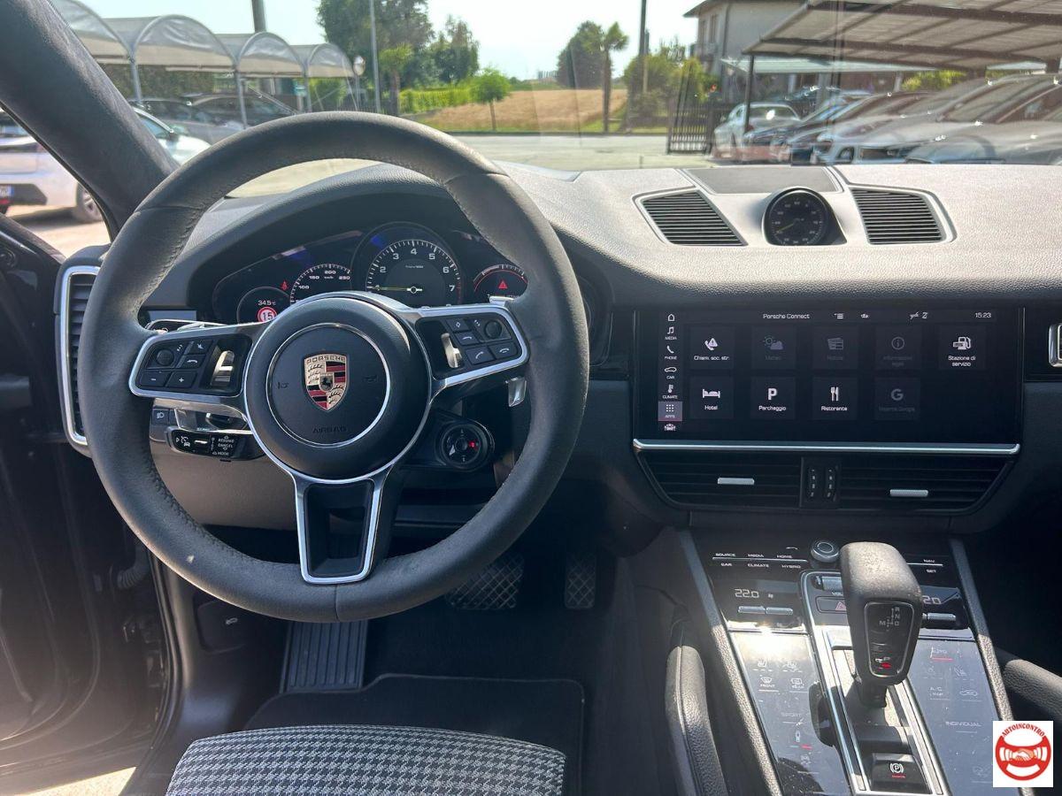 PORSCHE - Cayenne Coupe 3.0 e-hybrid tiptronic