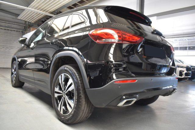 MERCEDES-BENZ GLA 200 d Automatic 4Matic Sport