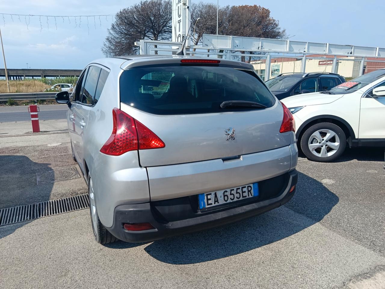 Peugeot 3008 1.6 HDi 112CV cambio robotizzato Premium