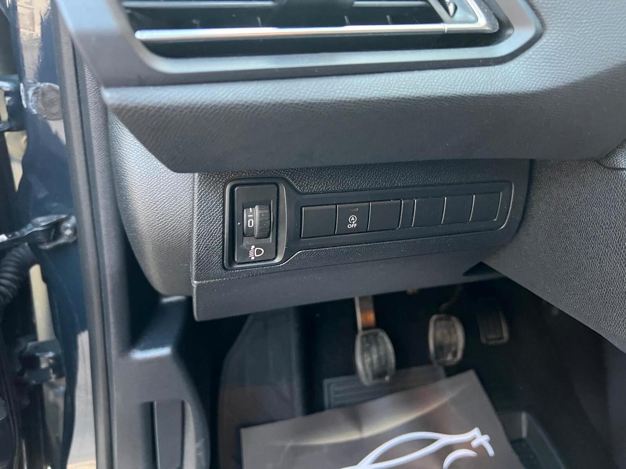 PEUGEOT 308 1.6 ALLURE 100CV NAVI CRUISE OK NEOPATENTATO ANNO 2018