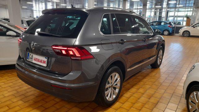 VOLKSWAGEN Tiguan 1.5 TSI Business NAVI