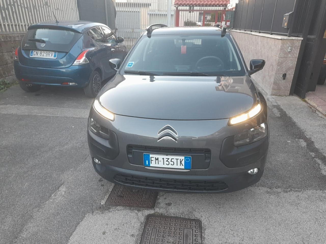 Citroen C4 Cactus PureTech 82 Shine