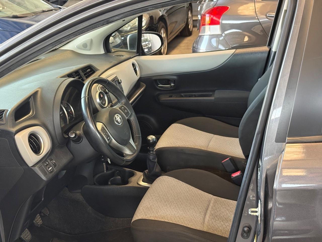 Toyota Yaris 1.3 5 porte Lounge