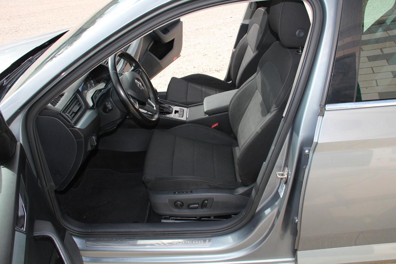Skoda Superb 2.0 TDI DSG Wagon Executive (KW 110 - CV 150)