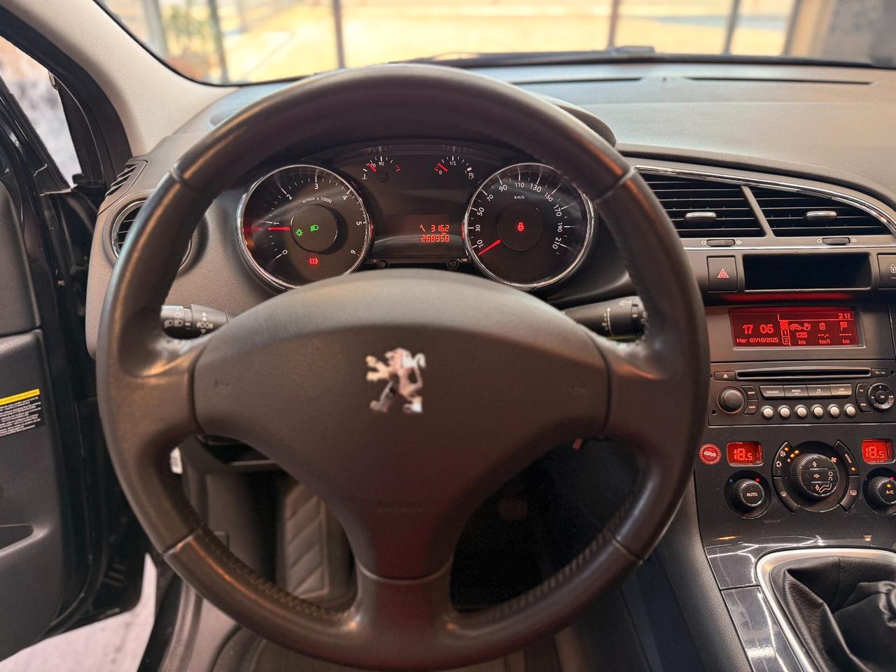 Peugeot 3008 1.6 HDi 110CV Business