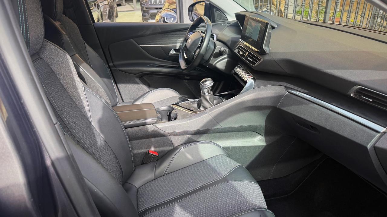 Peugeot 3008 1.5 Hdi Allure - 2022