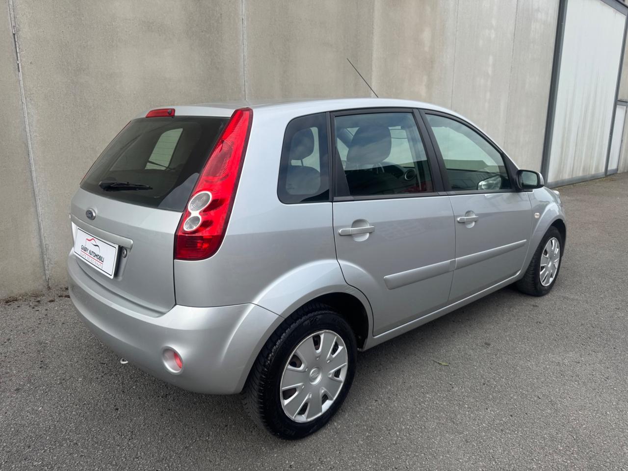 Ford Fiesta 1.2 B 5p. Ghia UNIPRO OK NEOP