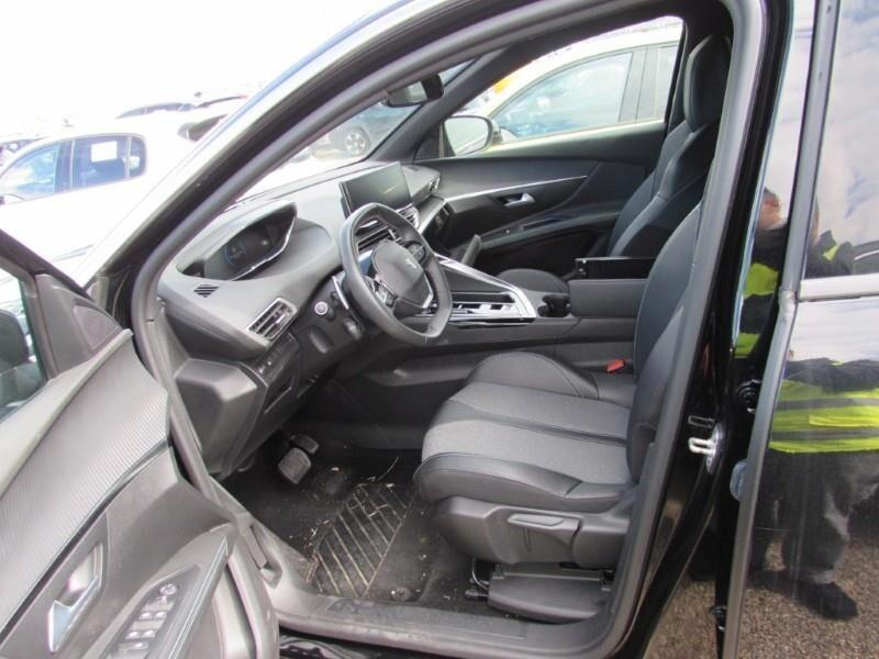 PEUGEOT 5008 1.5 BLUEHDI 131CV EAT8 SeS 7POSTI ALLURE PACK ( FARI LED - I-COCKPIT - CRUISE - NAVI - MIRROR - PDC - CERCHI 18 )
