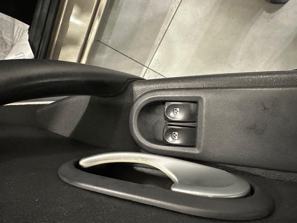 Renault Clio 1.2 16V 5 porte GPL Dynamique 09/2010