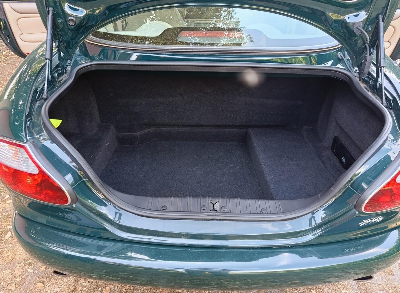 Jaguar XK XK8 4.0 Coupé