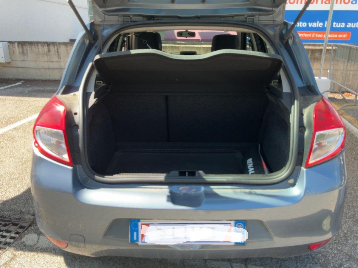 Renault Clio 1.2 16V 5 porte Dynamique
