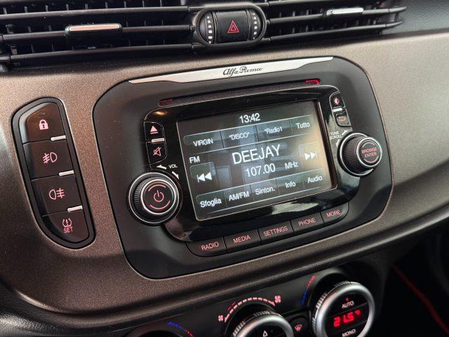 ALFA ROMEO Giulietta 1.4 Turbo 120 cv Distinctive Euro6 Neopatentati