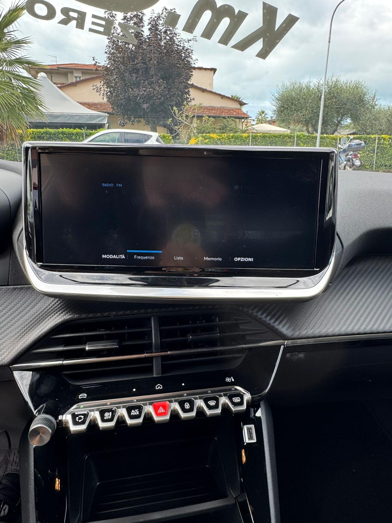 Peugeot 2008 PureTech 100 S&S Style