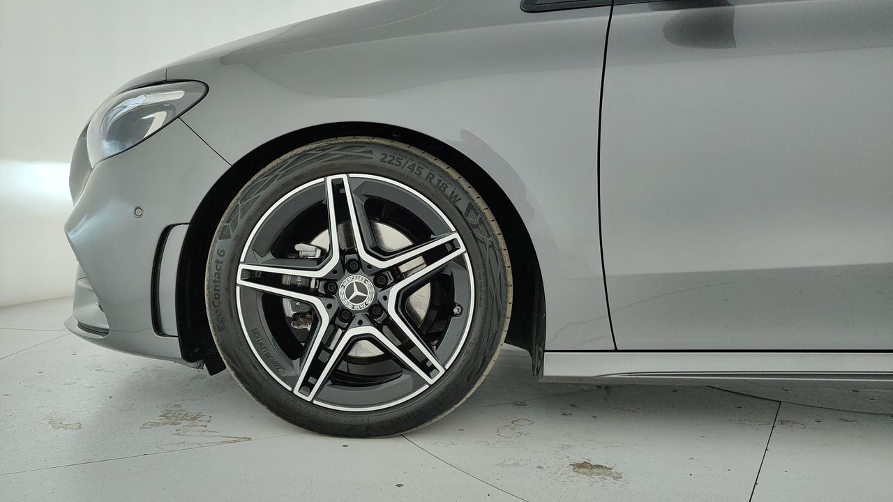 Mercedes-Benz B 180 d Digital Edition auto