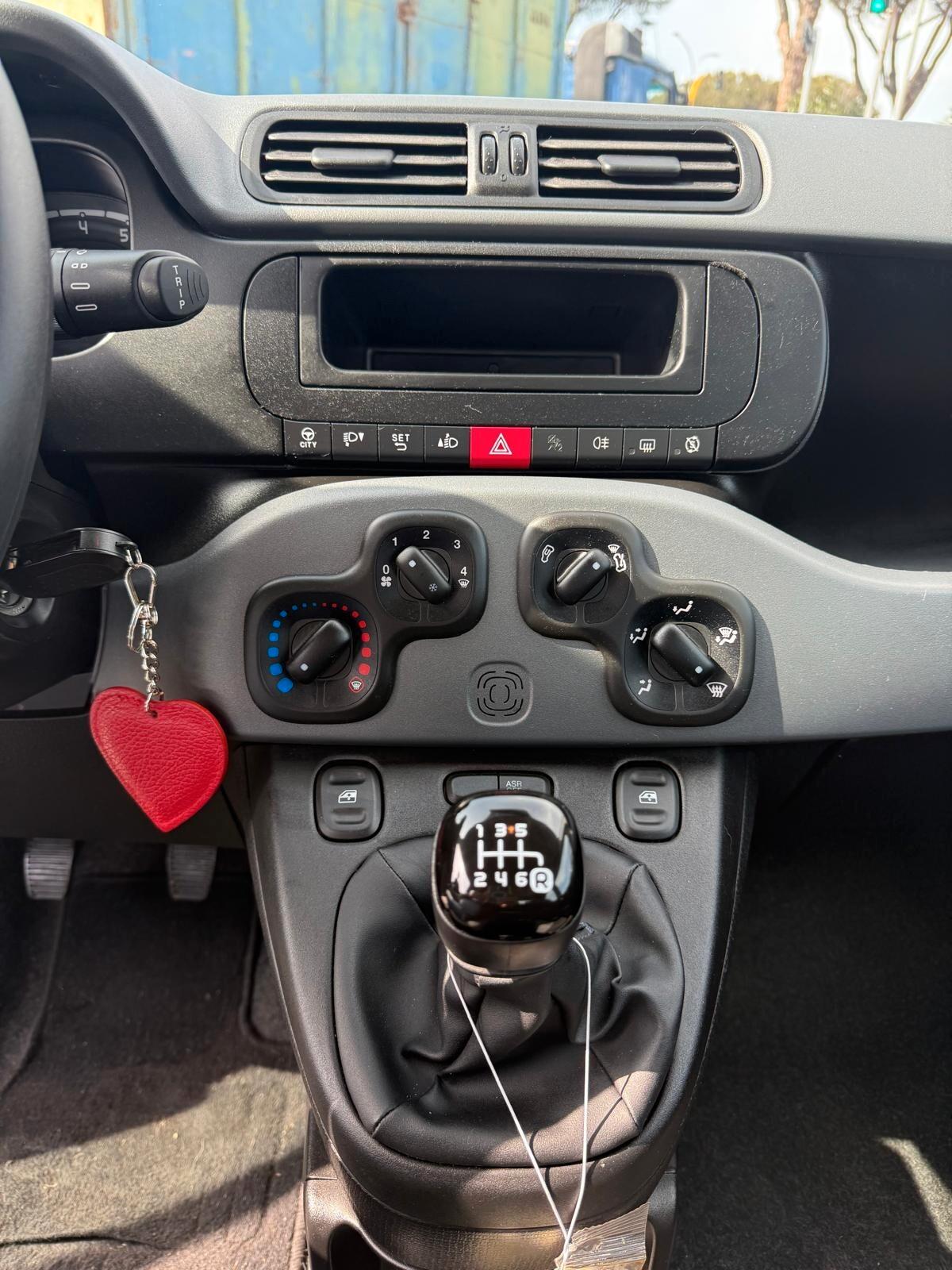 Fiat Panda 1.0 FireFly S&S Hybrid City Life Pari al nuovo