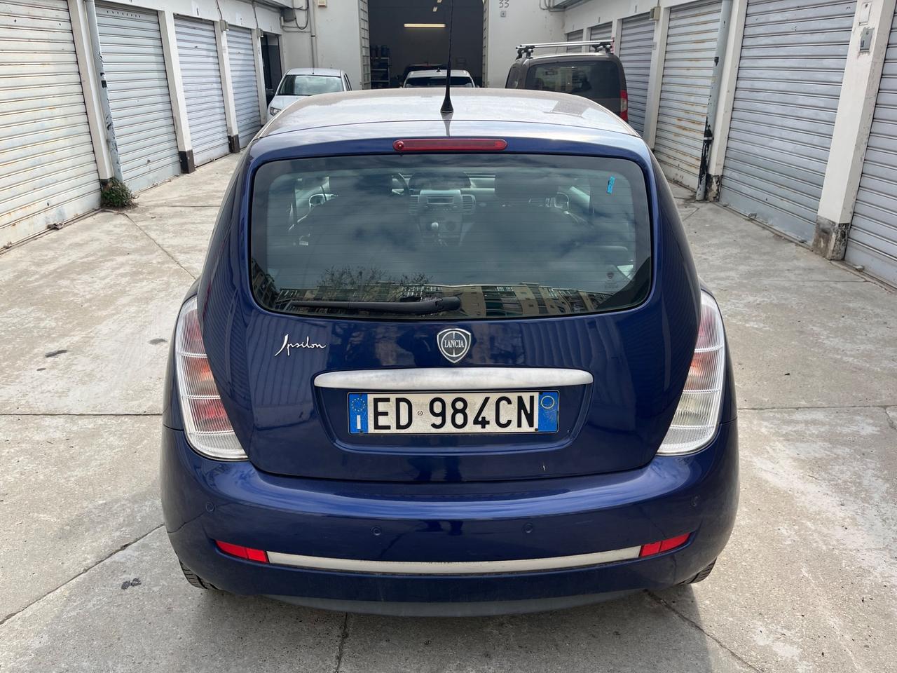 Lancia Ypsilon 1.4 New Oro Ecochic GPL