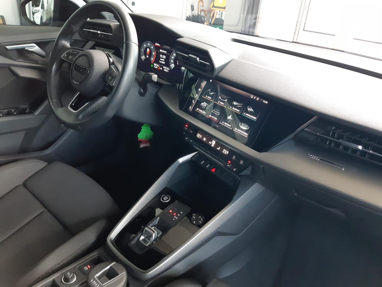 Audi A3 SPB 35 TDI S tronic line edition CON GANCIO