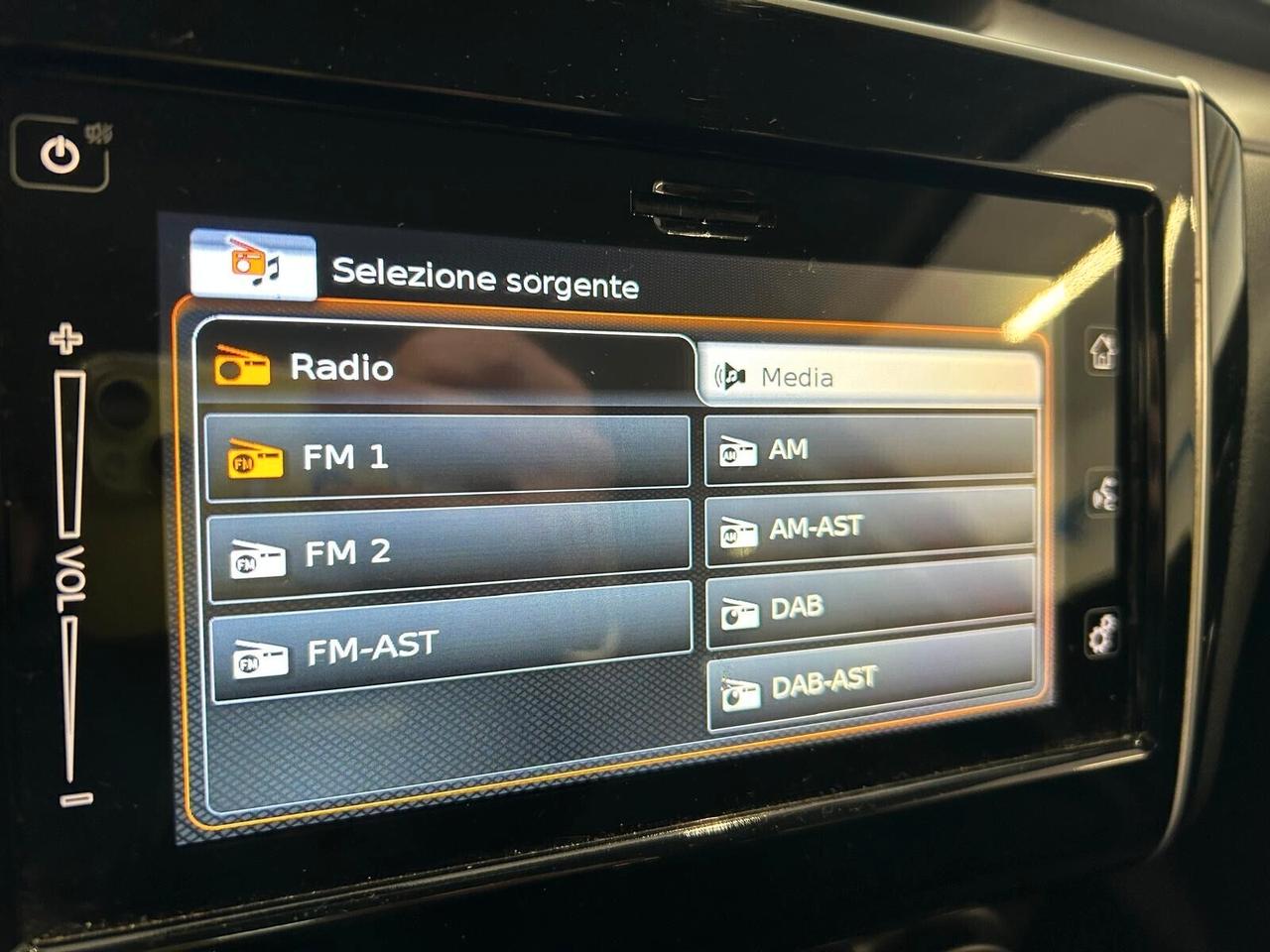 Suzuki Swift TOP 1.2 Hybrid 5p. UNICO PR.