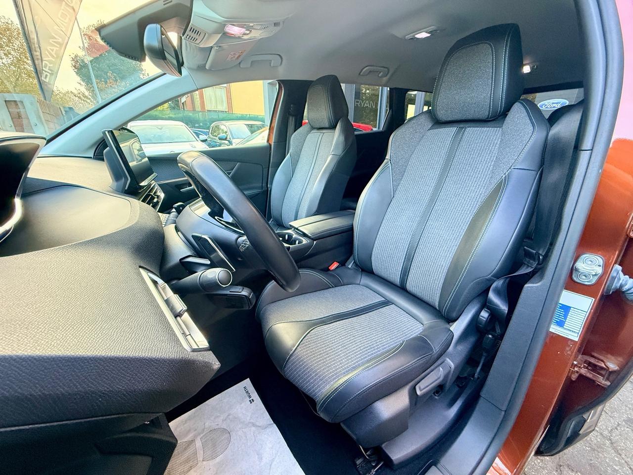 Peugeot 5008 BlueHDi 130 S&S EAT8 Allure Pack