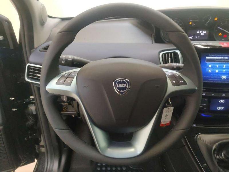 Lancia Ypsilon 1.0 firefly hybrid Platino s&s 70cv