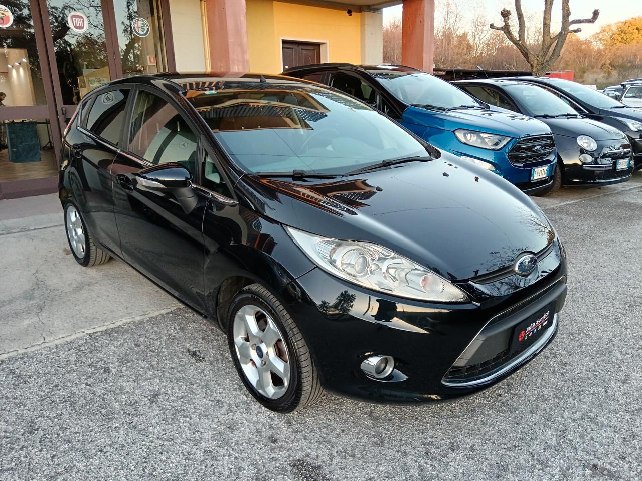 Ford Fiesta 1.4 TDCI 68CV TITANIUM NUOVISSIMA