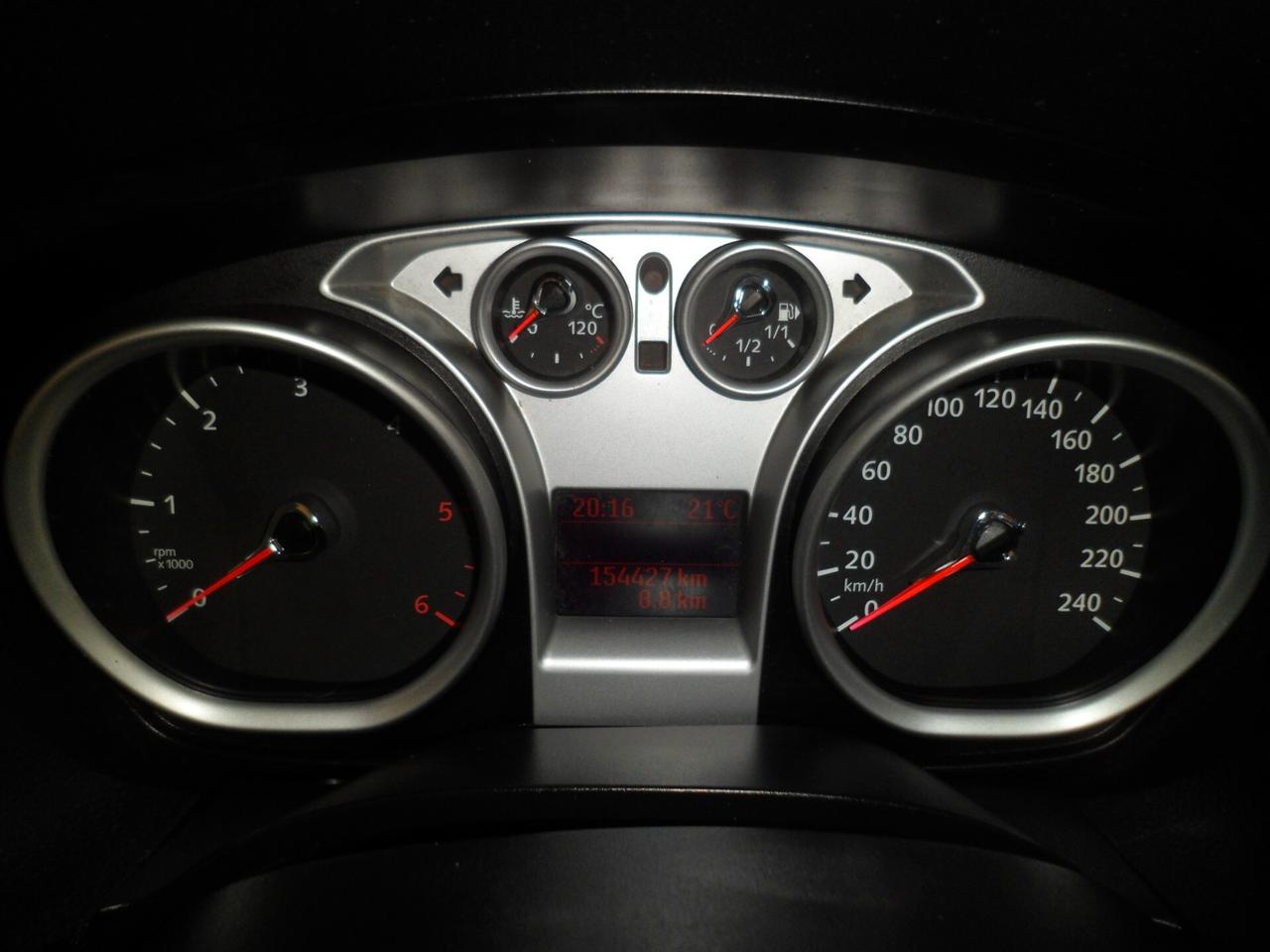 Ford Kuga 2.0 TDCi 136 CV 2WD Titanium 10