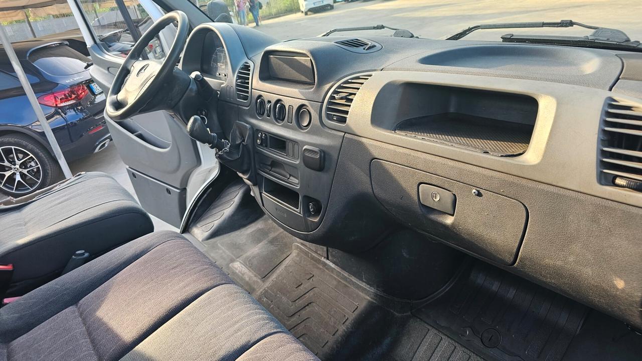 Mercedes Benz sprinter 413 dci con gru gemellato