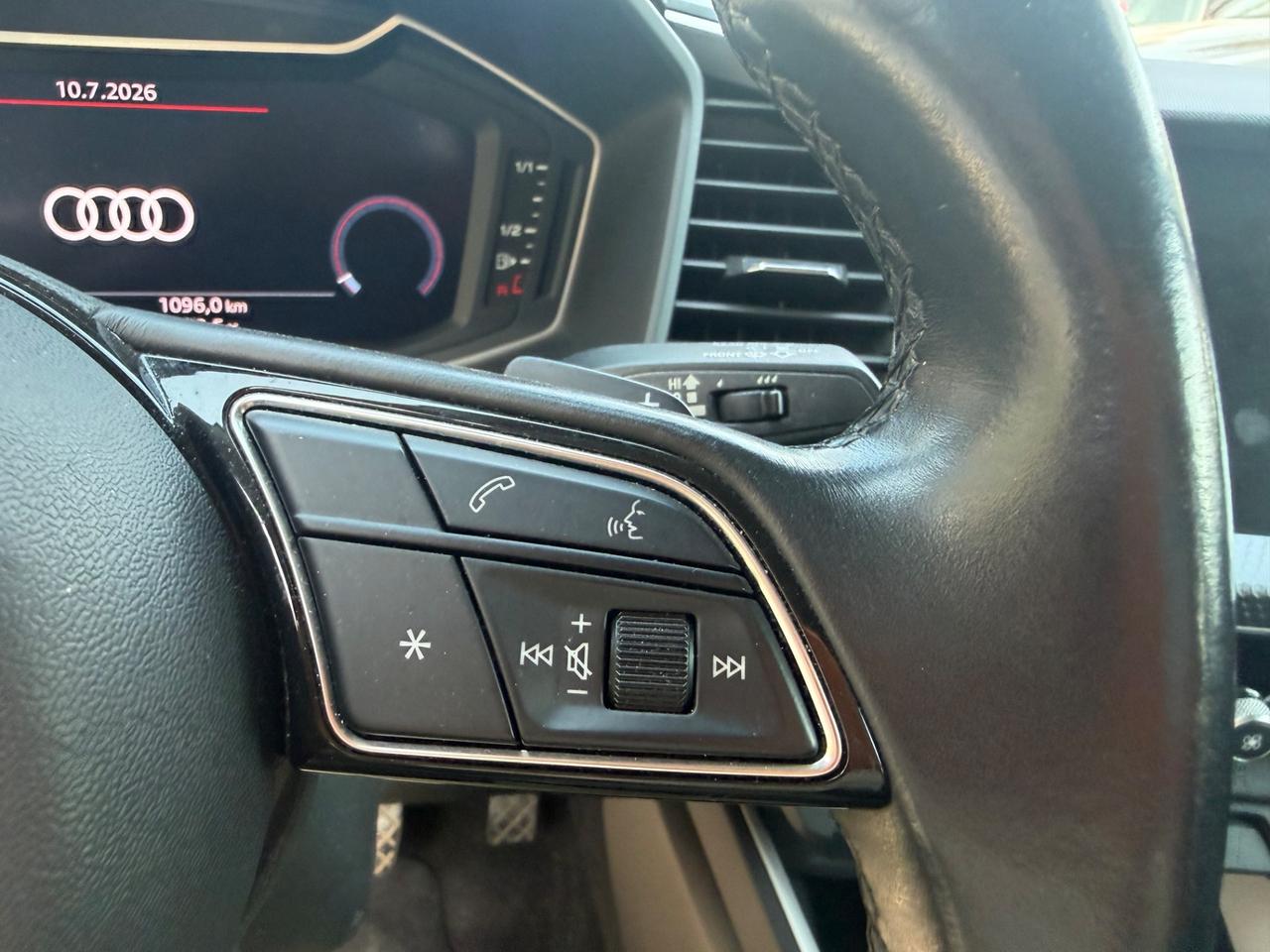 Audi A1 SPB 40 TFSI S tronic Identity Black