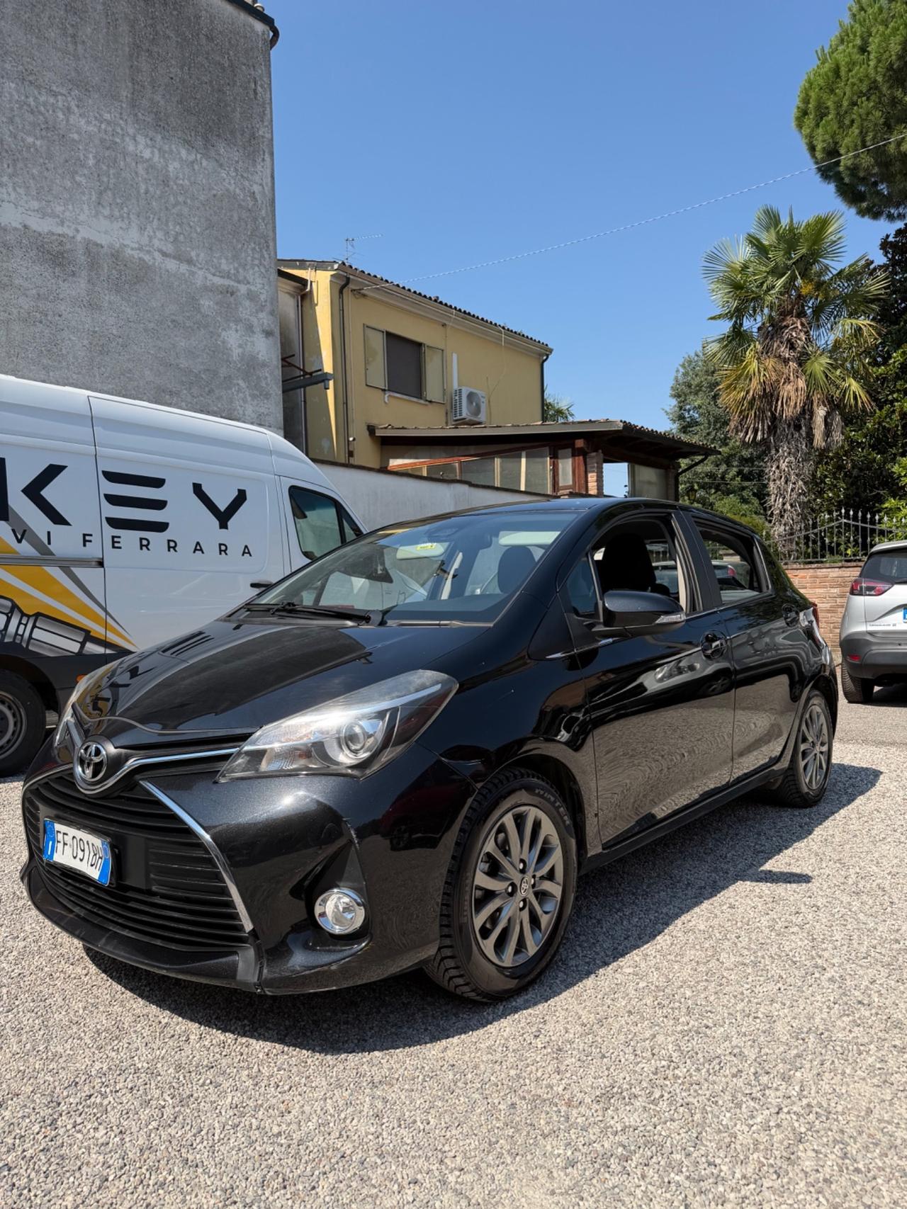 Toyota Yaris 1.0 5 porte Lounge