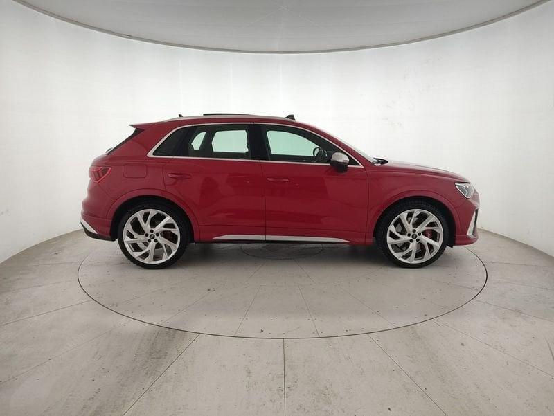 Audi Q3 RS 2.5 quattro s-tronic