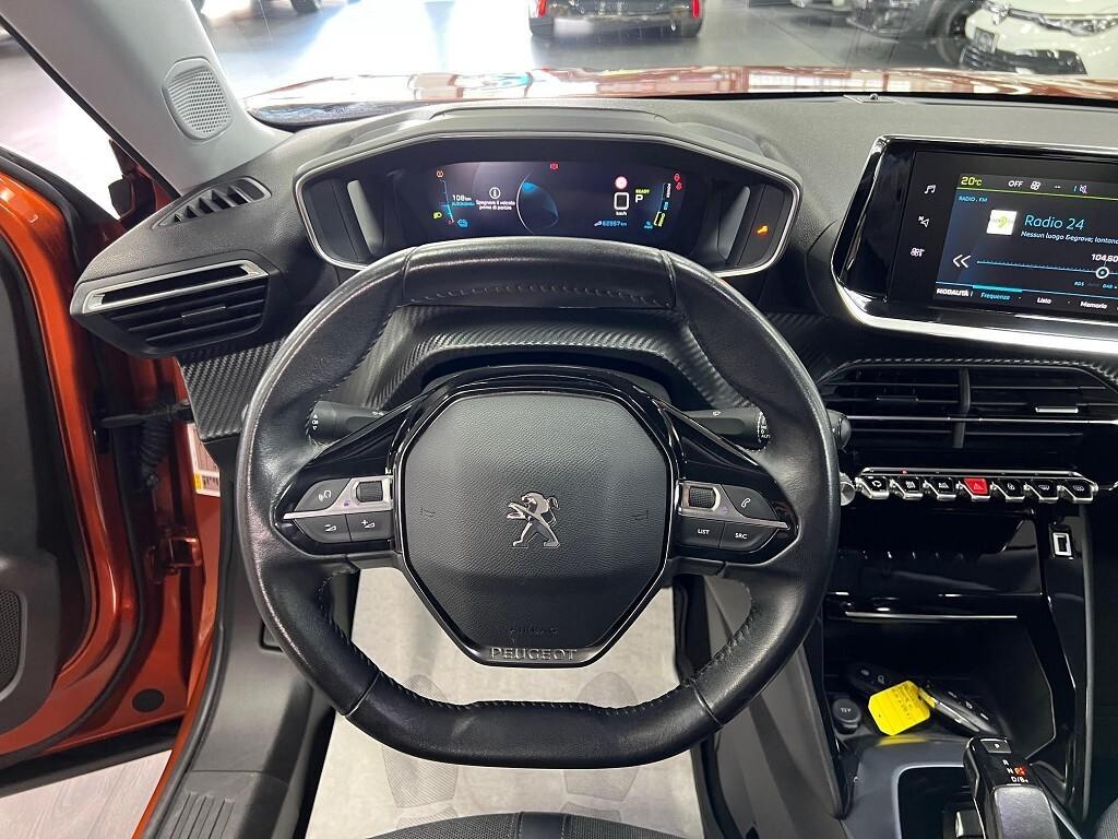 Peugeot 2008 e-2008 Allure Pack 100kW