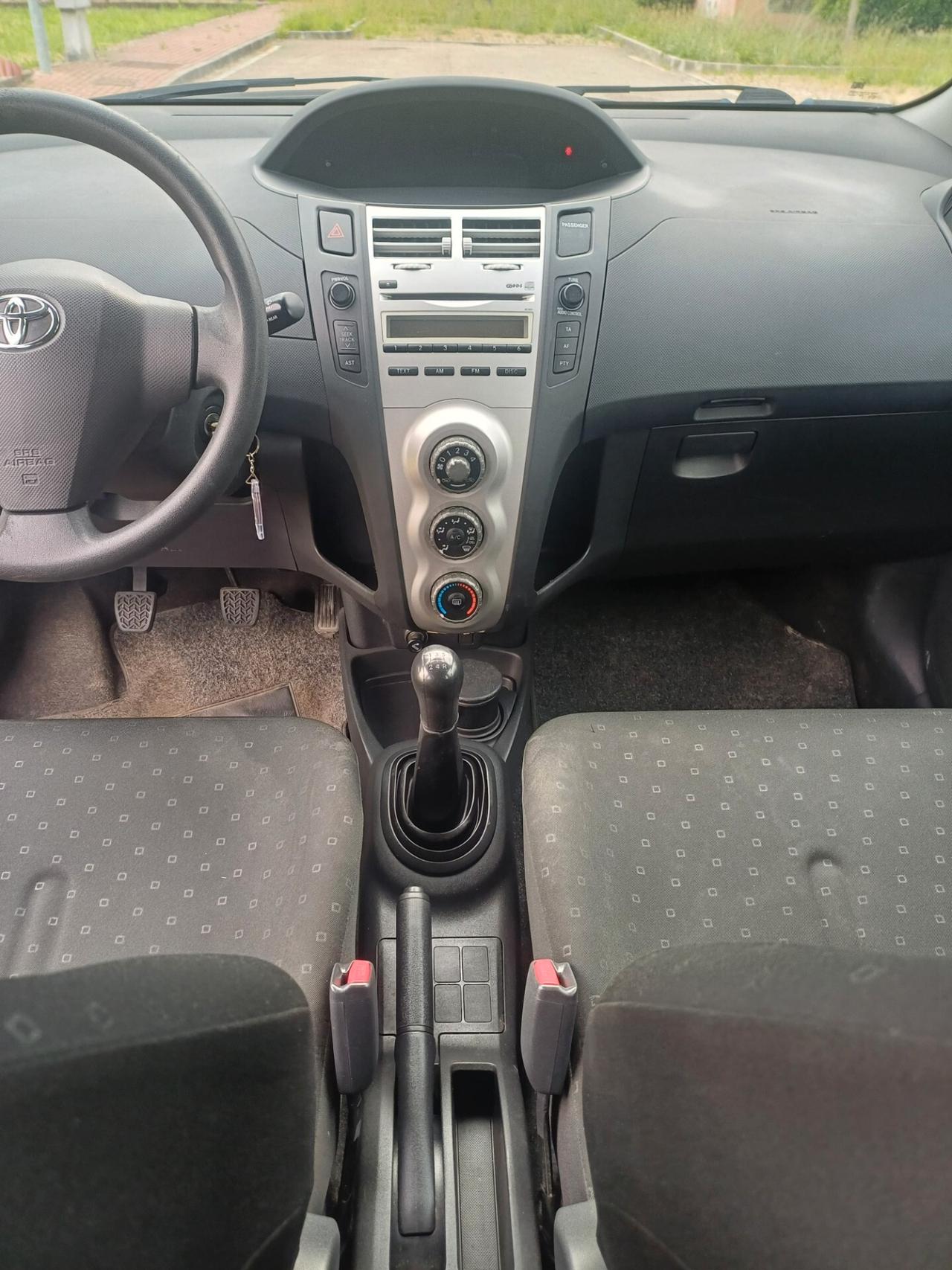 Toyota Yaris 1.3 5 porte Sol